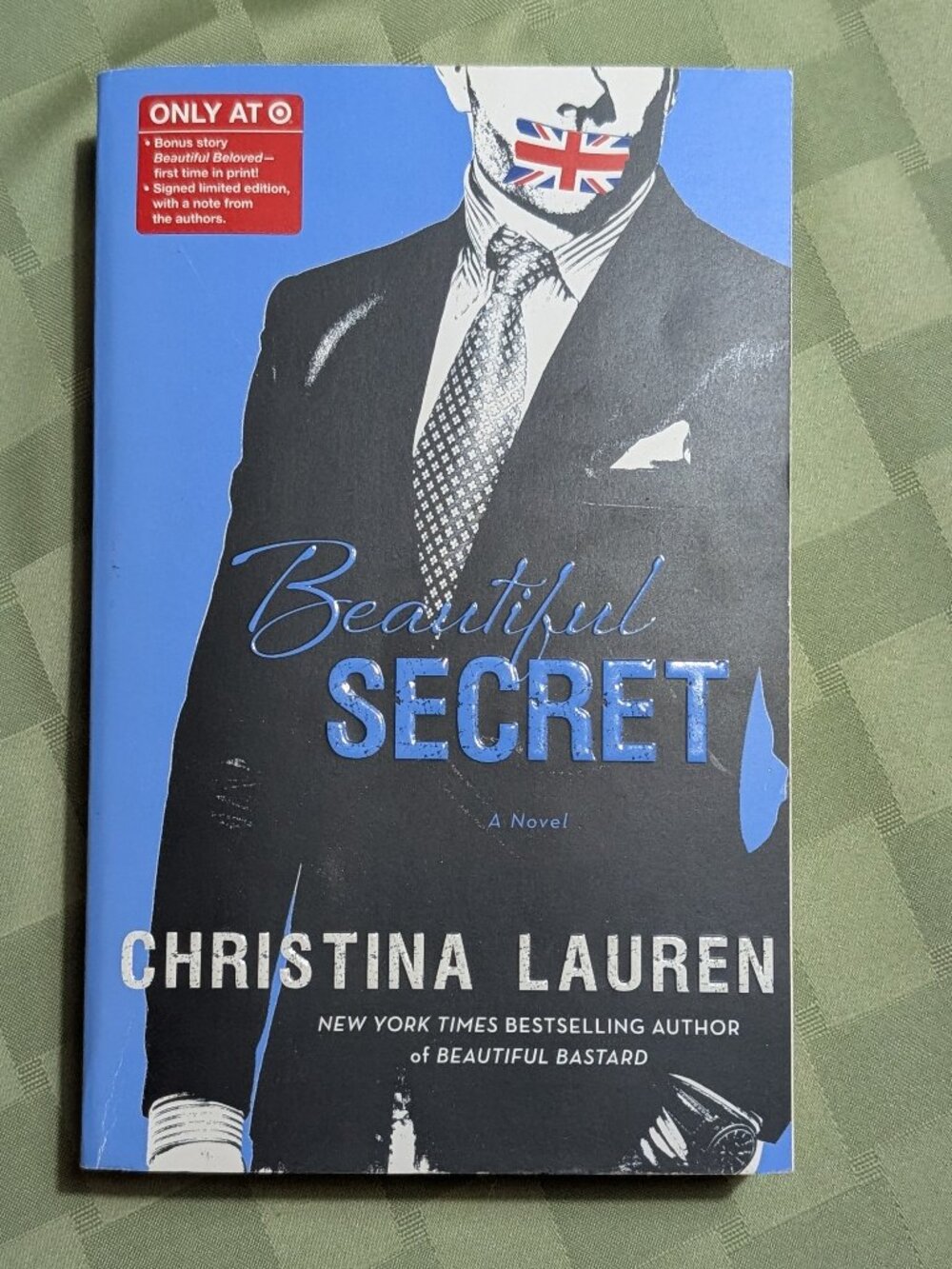 Beautiful Secret (The Beautiful Series Book 8) by Christina Lauren 978-147677801